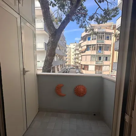 Apartment Lungomare Beachfront & Center *