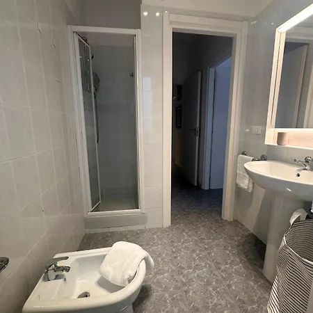 Lungomare Beachfront & Center Apartment *
