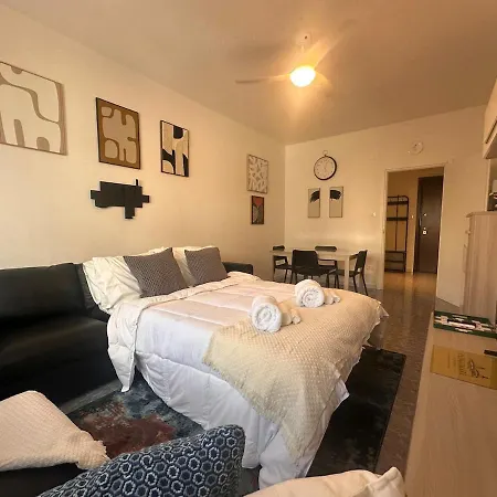 Apartment Lungomare Beachfront & Center *